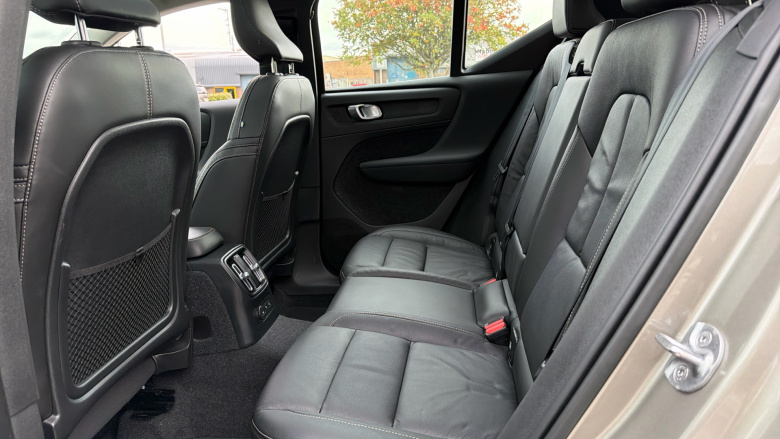 Volvo Xc40 1.5 T4 Recharge PHEV Inscription 5dr Auto Estate